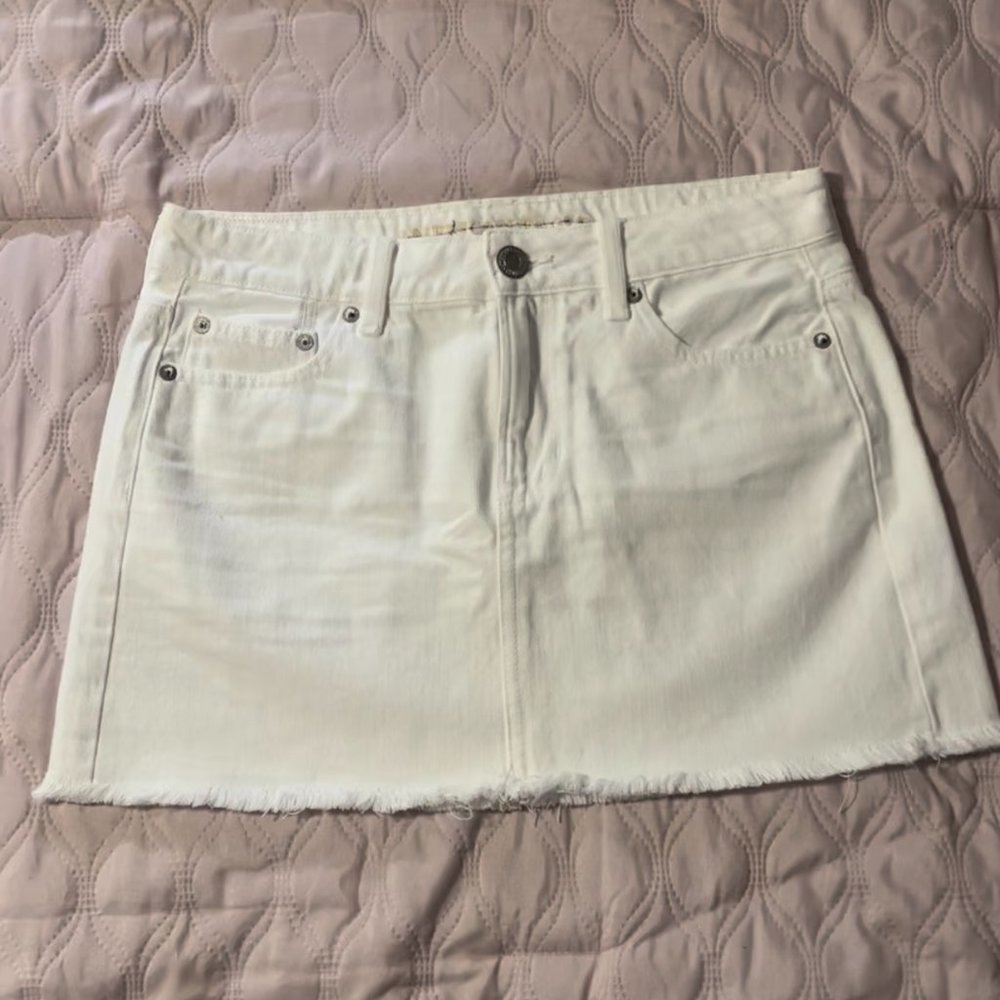 White American Eagle Skirt